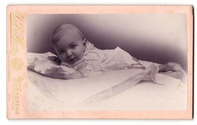 Photograph J. R. Horn, Sonneberg in Thuringia, sweet toddler in shirt lying bä 