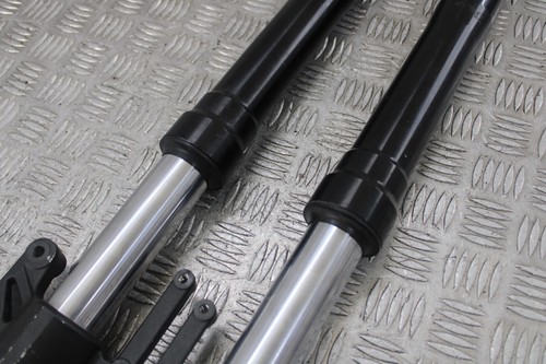 Kawasaki KLE 650 Versys 2017 forks 2015 - 2021 - Picture 3 of 8