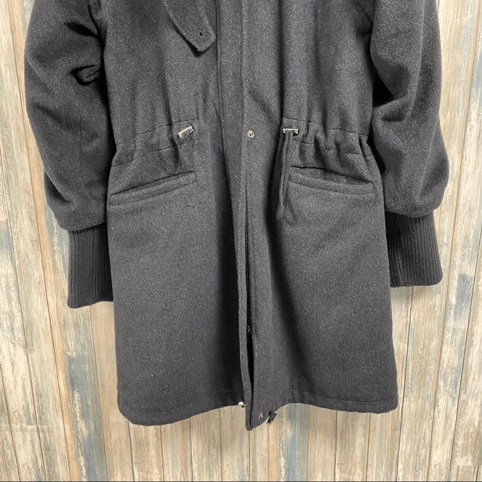 Abrigo Via mezcla lana talla mediana ribete de piel con capucha gris carbón Foto 3 de 4