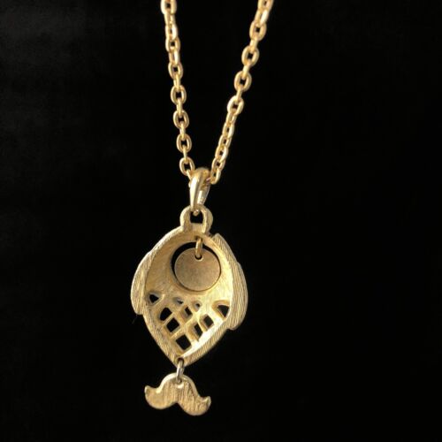 Collar Colgante Pez Funky Articulado Tono Dorado Vintage 18" - Imagen 2 de 6