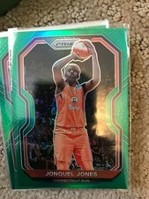 Jonquel Jones 2021 Panini WNBA Prizm Green Prizm Refractor Parallel