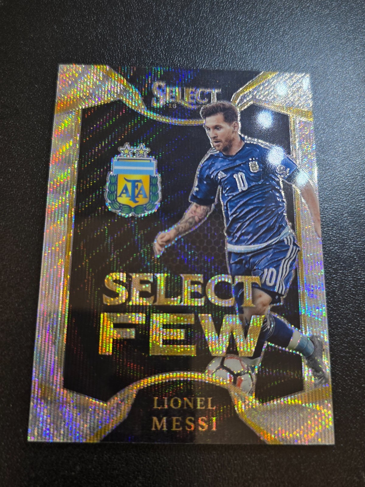 2016-17 Panini Select Soccer Select Few-Lionel Messi-Silver Wave-No.1