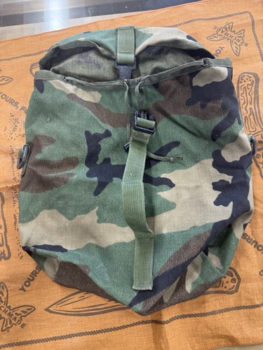 G.I MOLLE Sustainment/Dump Pouch Woodland USED NSN: 8465-01-465-2156