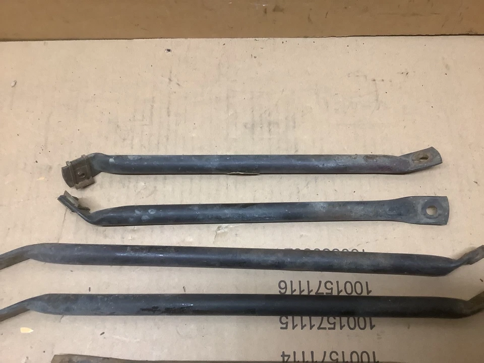 Chevrolet Corvette C4 1992-1996 guardabarros delantero parachoques barra superior soportes Foto 4 de 4