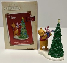 Hallmark Keepsake Ornament Disneys Winnie the Pooh A Boost for Piglet 2003