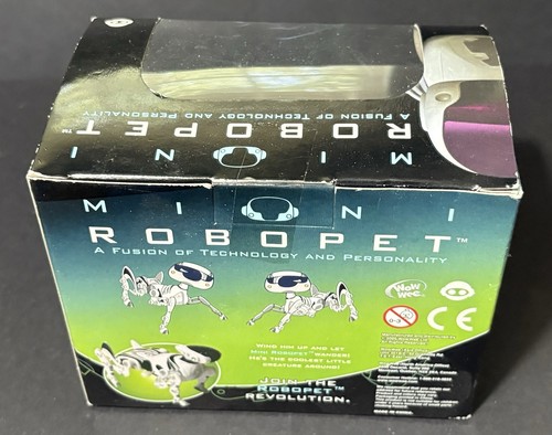 WooWee Robotics Mini RoboPet Emerald Green Dog Robot Model #8176 Ages 4+ NEW NIB - Picture 5 of 6