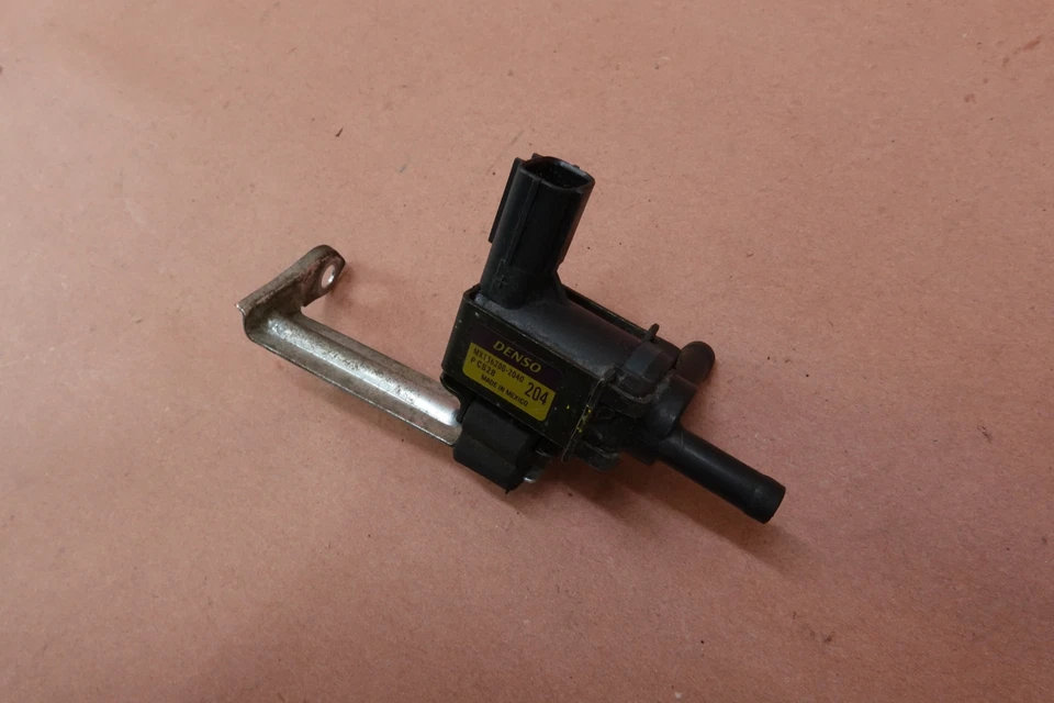 Solenoide bote de purga de vapor Honda Gold Wing GoldWing GL1800 2001-2010 Foto 2 de 4