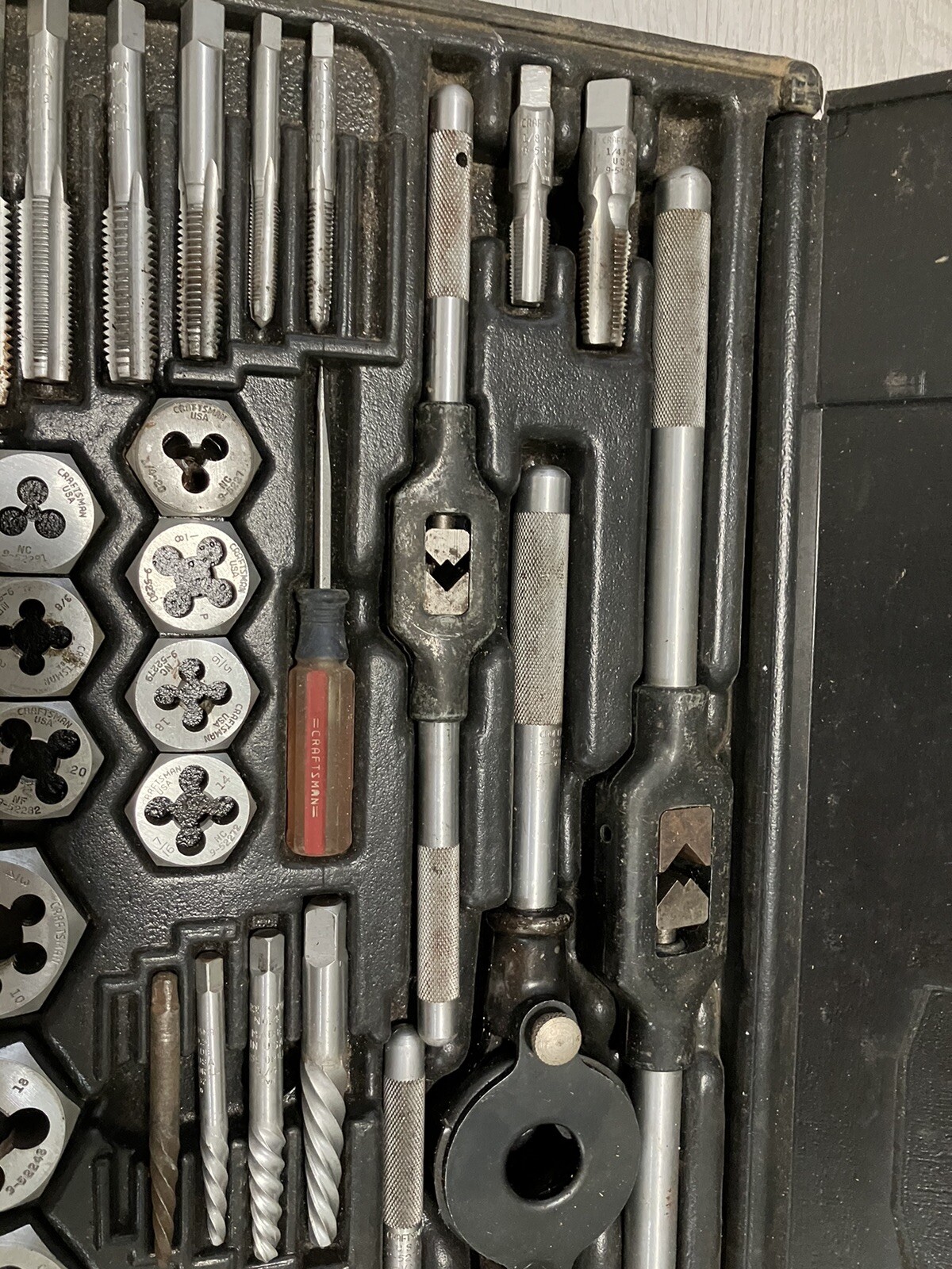 Craftsman Crown Logo Kromedge 59 Piece Tap and Die Set 952151 eBay