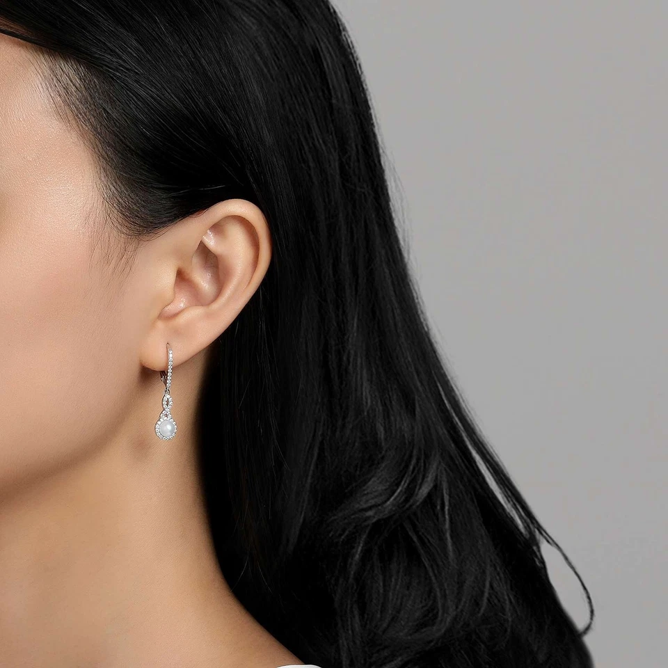 *BRAND NEW* Sterling Silver Cultured Freshwater White Classic Pearl Earrings - Image 2 of 2