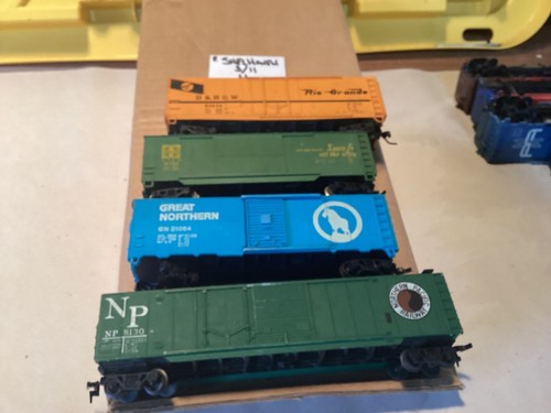 Coches de caja AHM Life-Like HO Rio Grande 60649 Great Northern 31064 SF 67392 NP 8130 | Zustand: Used