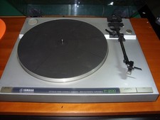 Yamaha P-200