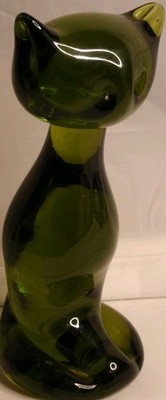 Vintage Pilgrim/Viking Epic Art Glass Sitting Cat Figure Avocado Green MCM 5.5''