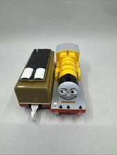 Molly Train Thomas & Friends Trackmaster Motorized Engine with Tender 2005 Tomy