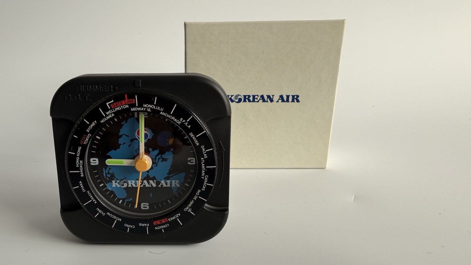 Vintage Korean Air World Time Travel Alarm Clock Korea Airline Desk Clock