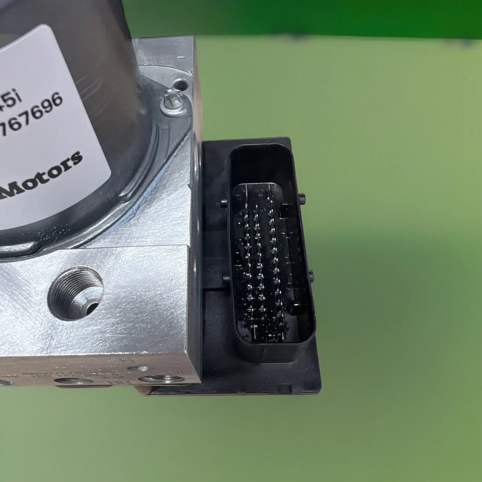 Módulo de bomba de freio ABS recondicionado 2004 - 2006 BMW 545i | 3451 6767696 - Imagem 4 de 4