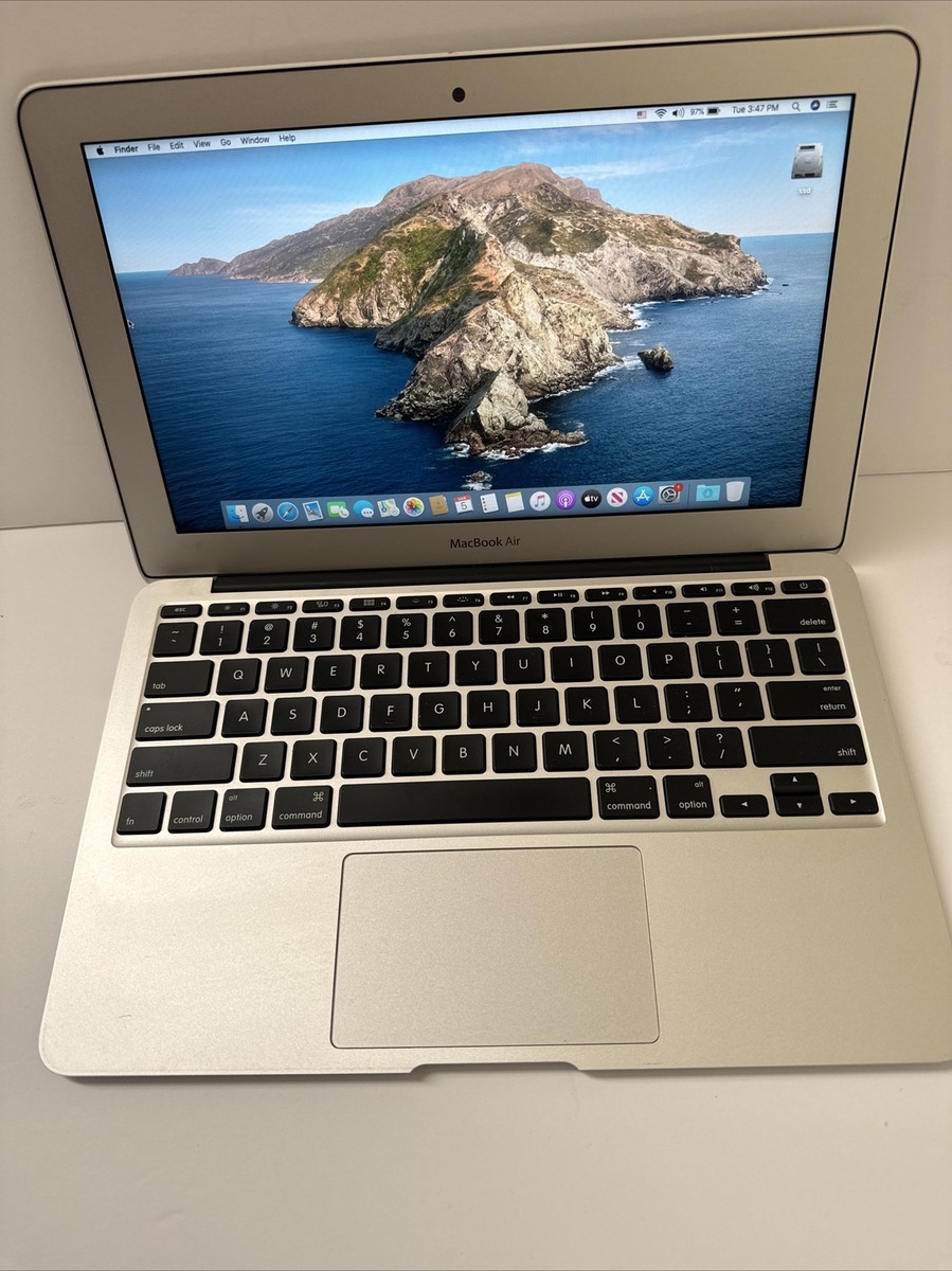 Macbook Air 11インチ Core i5 4GB／121GB Amazon.com: Apple MacBook Air 11-inch MD223LL/A (4GB RAM