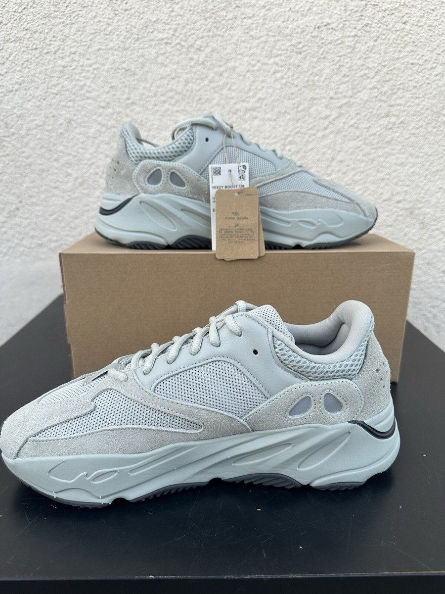 yeezy 700 salts