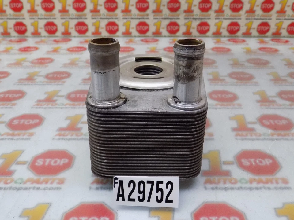 Ford E-250 2008-2014 enfriador de aceite de motor 2C2Z-6A642-CC fabricante original Foto 4 de 4