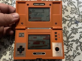 Vintage 1982 Nintendo Game & Watch Donkey Kong w/ Dual Screens- Tested & Works