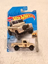Hot Wheels Land Rover Series III Pickup 3/250 Baja Blazers 10/10 Tan