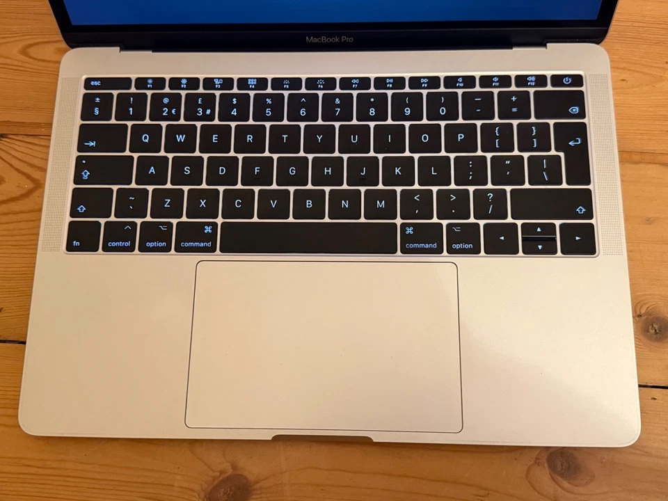 Apple MacBook Pro 13" 2017 · i5 · 8GB · 500GB, photo 2 of 5