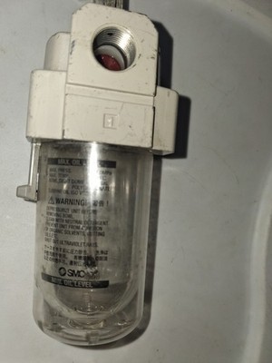 SMC Lubricator with 3/8 Inch Inlet/Outlets FNPT