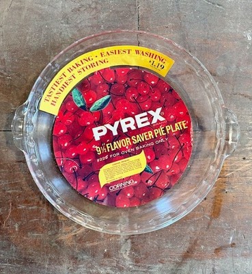 NEW Vintage Pryex #229 Pie Pan Dish-Never Used-Label Intact