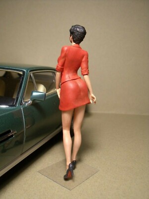 FIGURINE 1/18 ROXANNE VROOM NON PEINT POUR AUTOART MINICHAMPS 1/18