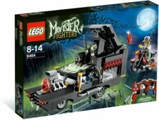 NEW Lego 9464 Monster Fighters Vampyre Hearse. Zombie. Vampire. Spooky. Creepy