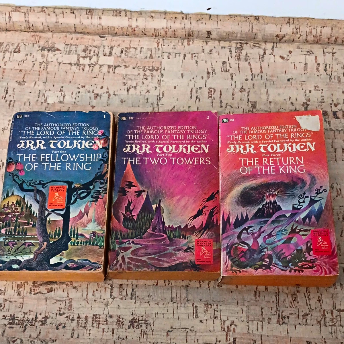 25+ The Lord of the Rings J.R.R. Tolkien Vintage Fiction Books for