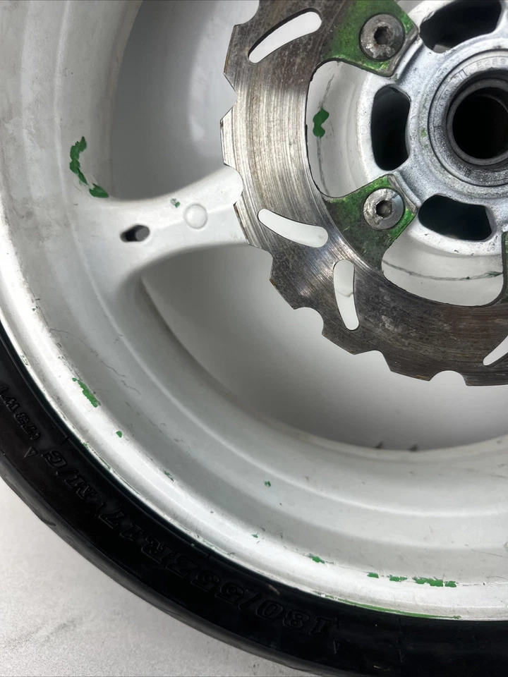 Suzuki GSXR600 2006 2007 blanco rueda trasera recta rotor llanta 17X5,50 *doblada* Foto 3 de 4