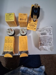 Lot Of 6 Assorted Electrical Plugs And Receptacles