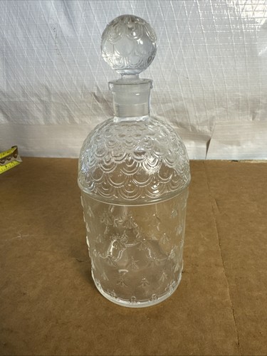 Vintage Guerlain Bee Embossed Clear Glass Perfume Bottle w/ Stopper - Picture 5 of 8