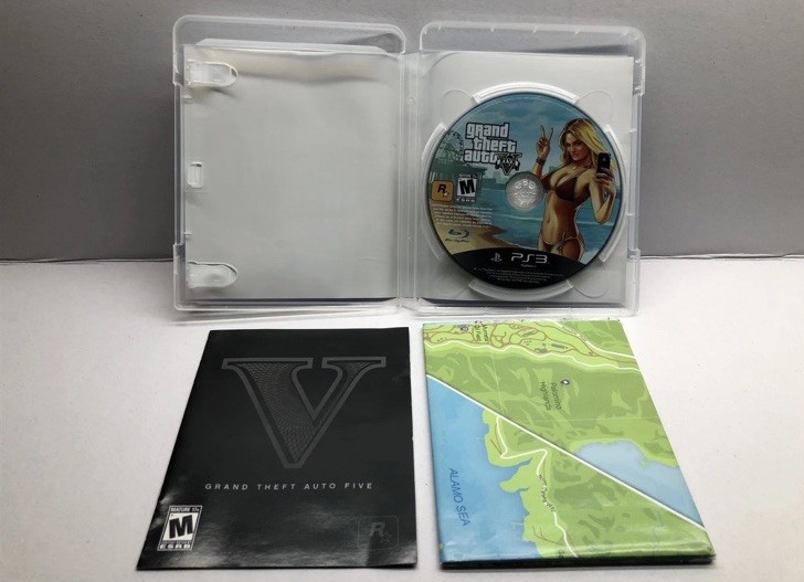 Grand Theft Auto V (Sony PlayStation 3, 2013) Complete With Map Free Shipping!!