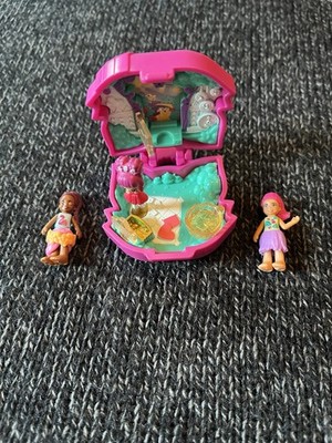 Shopkins Lil' Secrets - Secret Locket w/ Teeny Shoppie &. Two Extra Dolls
