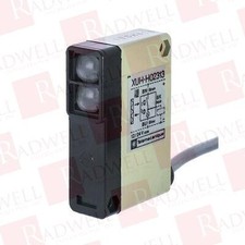 SCHNEIDER ELECTRIC XUHH02313 / XUHH02313 (USED)