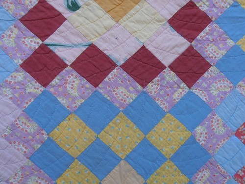 Vtg Granny Square Hand Stitched Cotton Batted Quilt Farmhouse Feedsack Fabric - Picture 10 of 13