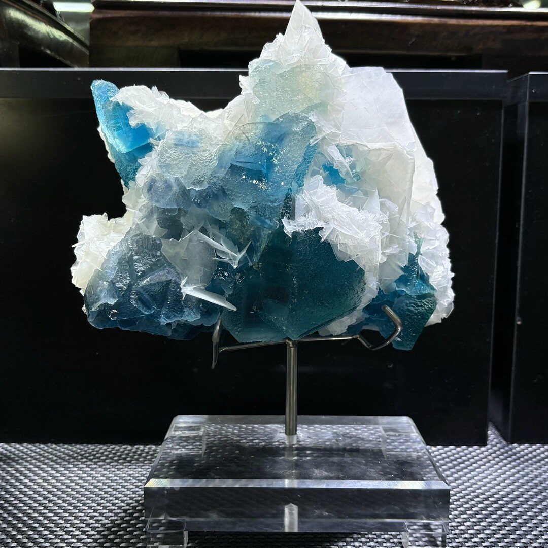 9.19LB Rare Natural Blue Fluorite & Calcite Quartz Crystal Specimen