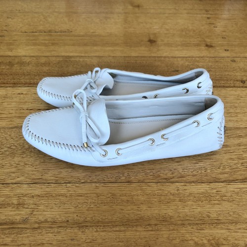 The Original Car Shoe (by Prada) Cream Leather Loafers W/ Bow, Size 36.5 EU - Picture 4 of 11