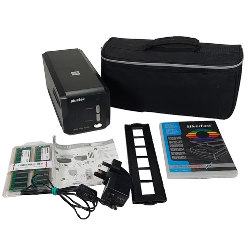Plustek OpticFilm 7500i Film Scanner Tested Working With Case Guide CD RAM Holde