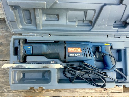 RYOBI RICIPROCATING SAW ERS800K 240V in Case with Blades - Picture 4 of 6