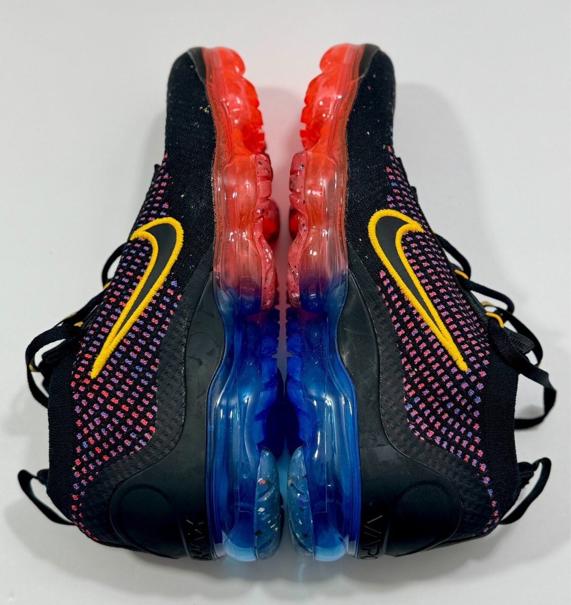 Men’s Nike Vapor Max 2021 FK Black Photo Blue Crimson University Gold Size 11.5 Nike Air VaporMax 2021 FK Black University Gold Sneakers  main image 3