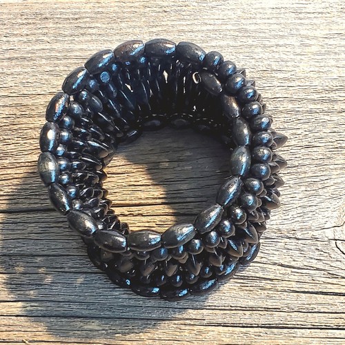 Vintage 90s Bali Sustainable Black Wood Beads Memory Wire Wrap Bracelet - Picture 2 of 5