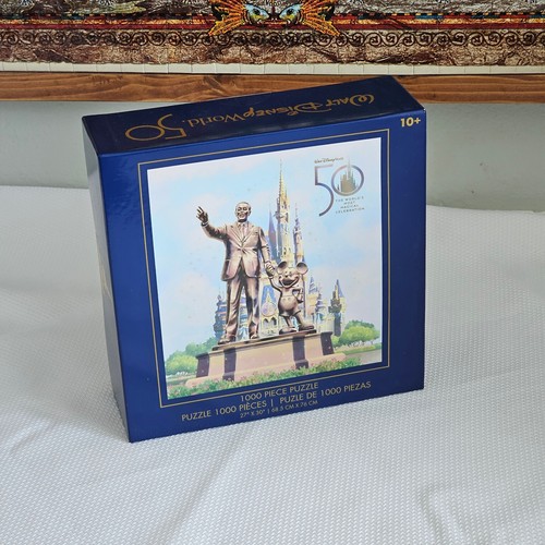 Walt Disney World 50th Anniversary Walt & Mickey 1000 PCS Puzzle 27x30 NWT - Bild 1 von 3