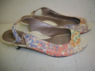 Woman's Soft Style Hush Puppies Medium Moyen Spring Peep Toe Heel Dress  Shoes