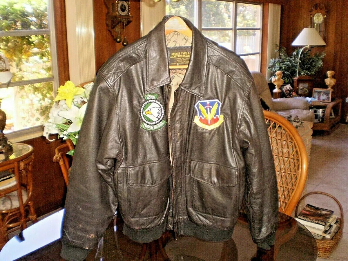 Type A-2 USAF Brown Leather Flight Jacket Size large R, USAF