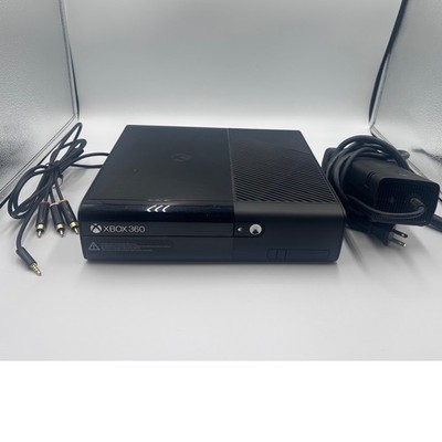 Microsoft Xbox 360 E Console Model 1538 Black with Kinect and Power Supply