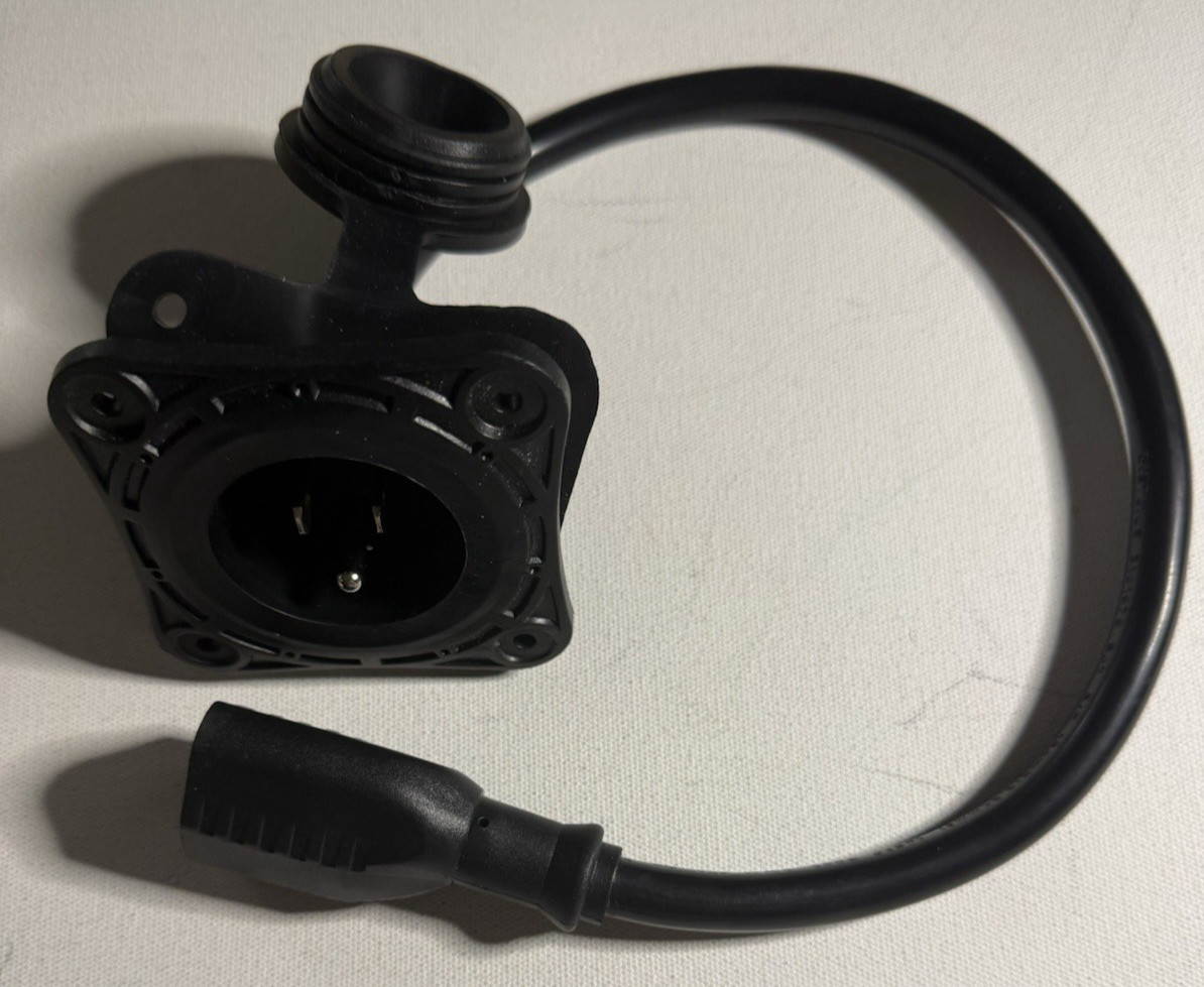 15 Amp 125V AC Power Inlet Port Plug with Integrated 18" Extension Cord RV Boat