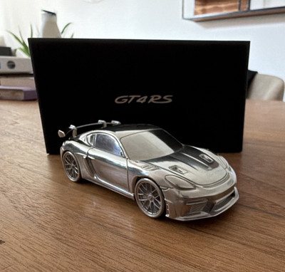 Porsche 718 Cayman GT4 RS Modellauto Limited Edition Silber mit Box