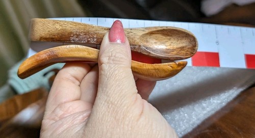 Lot 8 Pc Small Teak Bowls Shell & Pineapple 3 Spoons - Picture 8 of 12